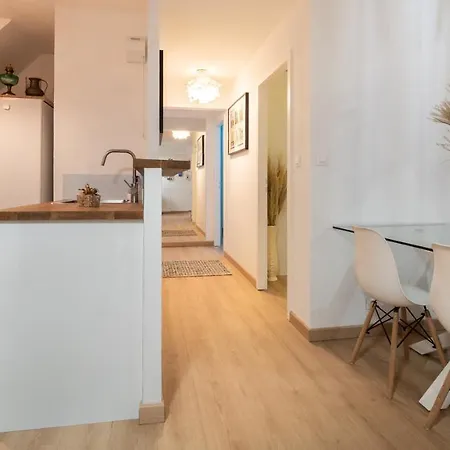 Superbe Au Coeur Du 科尔马